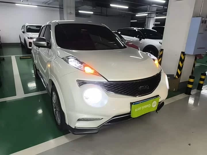 Infiniti ESQ