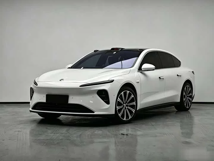 NIO ET7