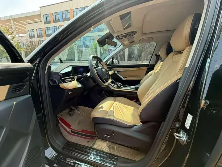 Geely Boyue L