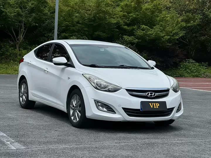 Hyundai Elantra