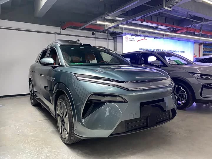 BYD Tang L