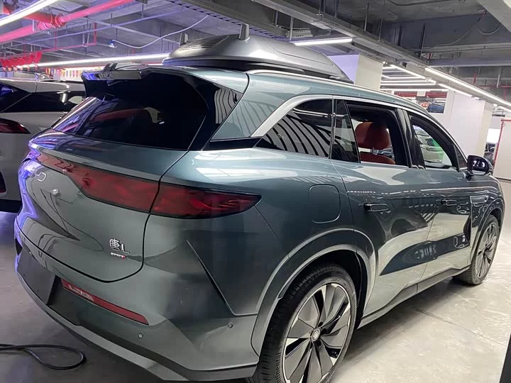 BYD Tang L