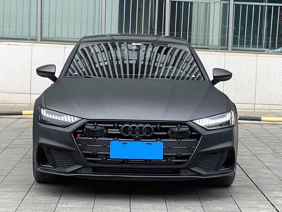 Audi A7L