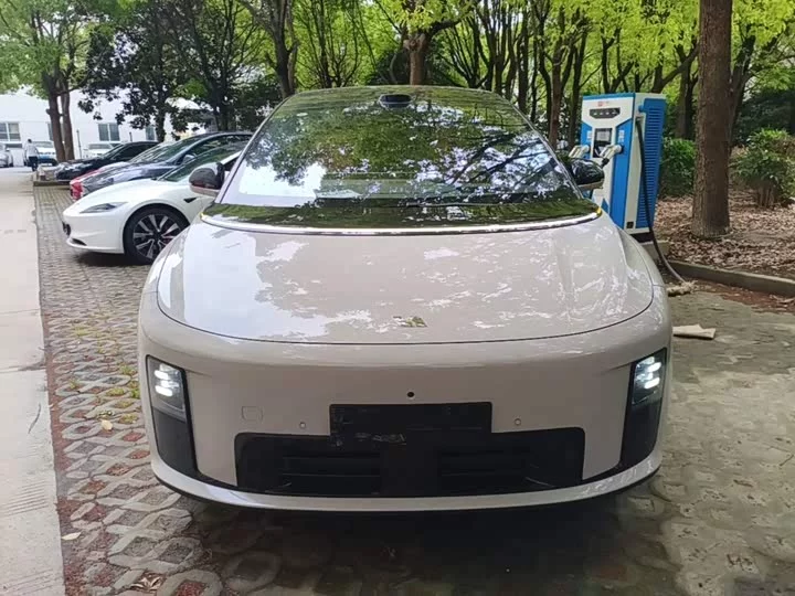Li Ideal i8