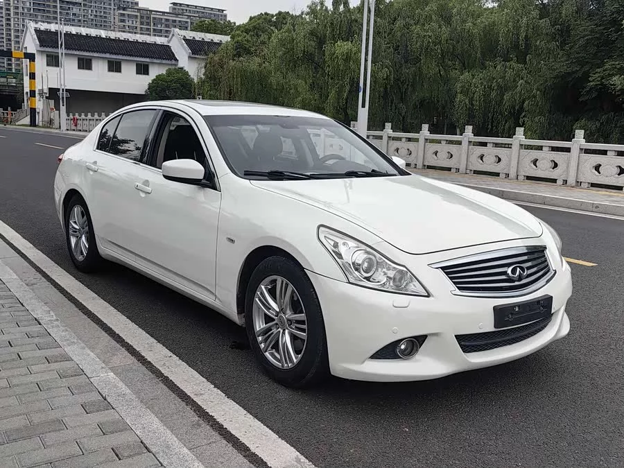 Infiniti G Series