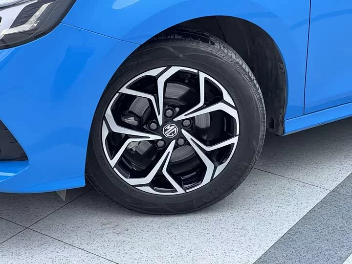 MG 5