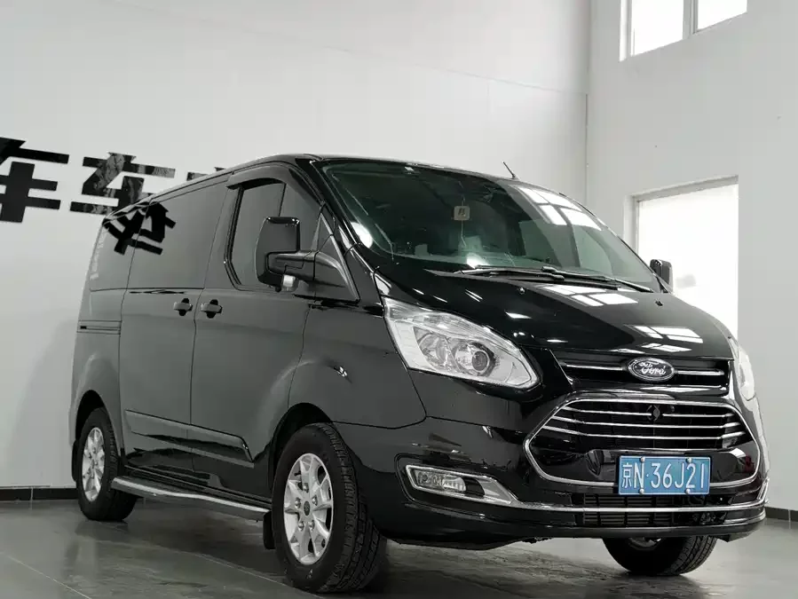 Ford Tourneo