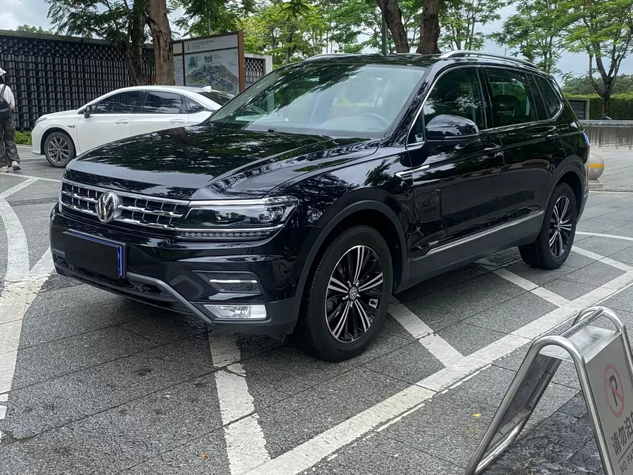 Volkswagen Tiguan L