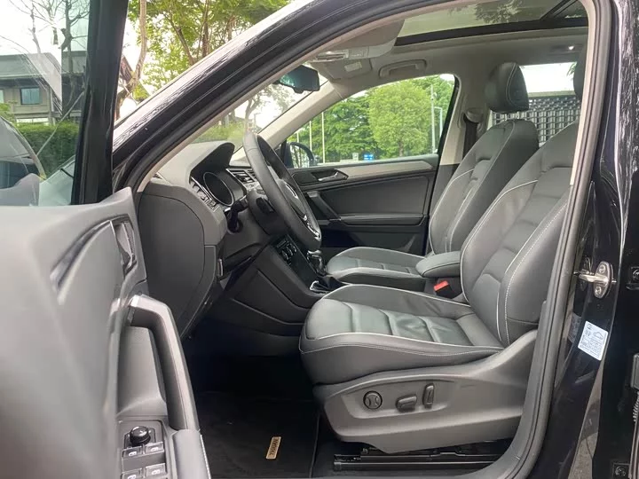 Volkswagen Tiguan L
