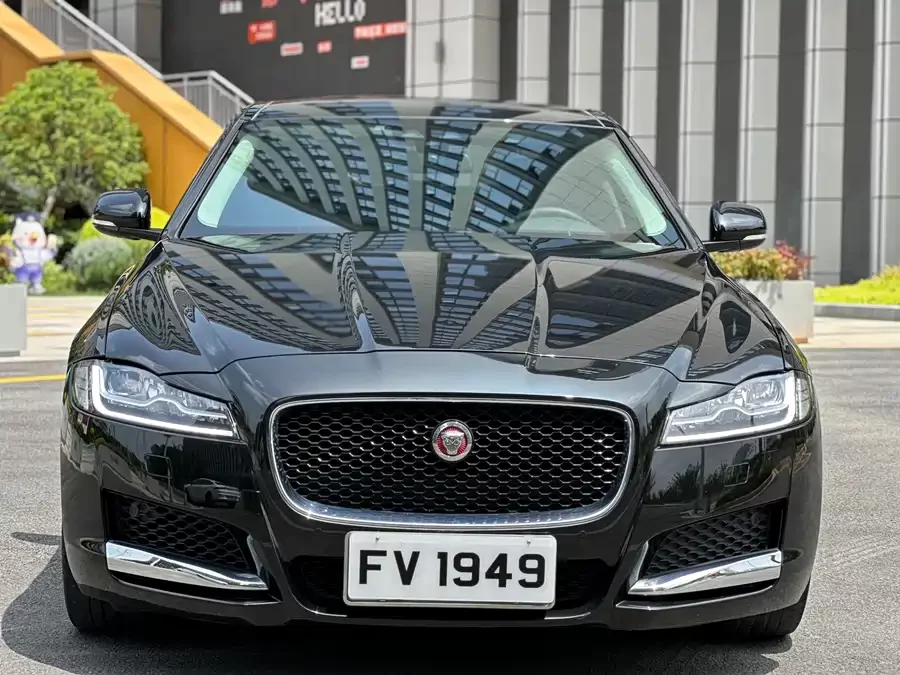 Jaguar XFL