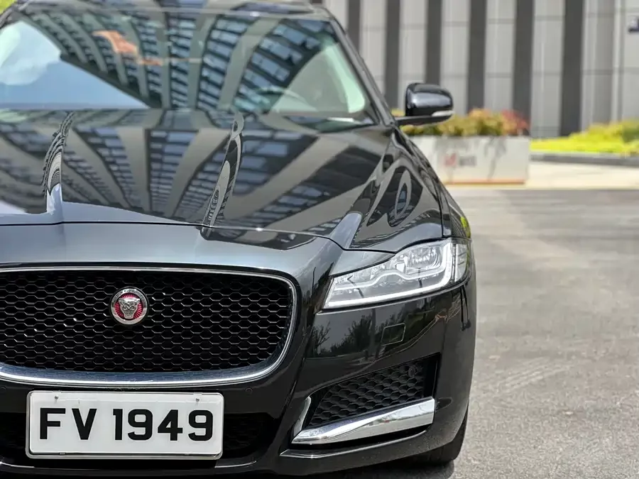 Jaguar XFL