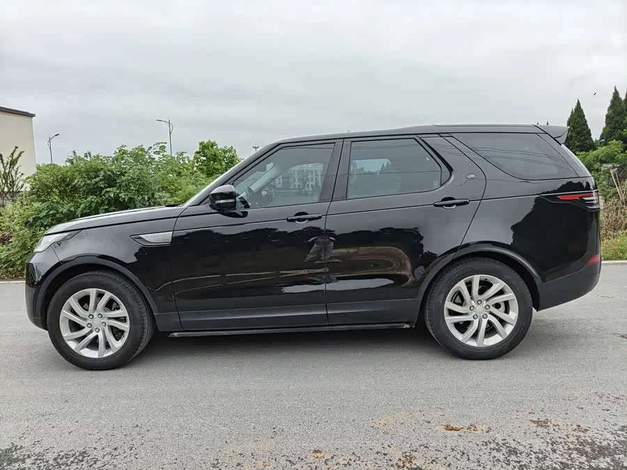Land Rover finds