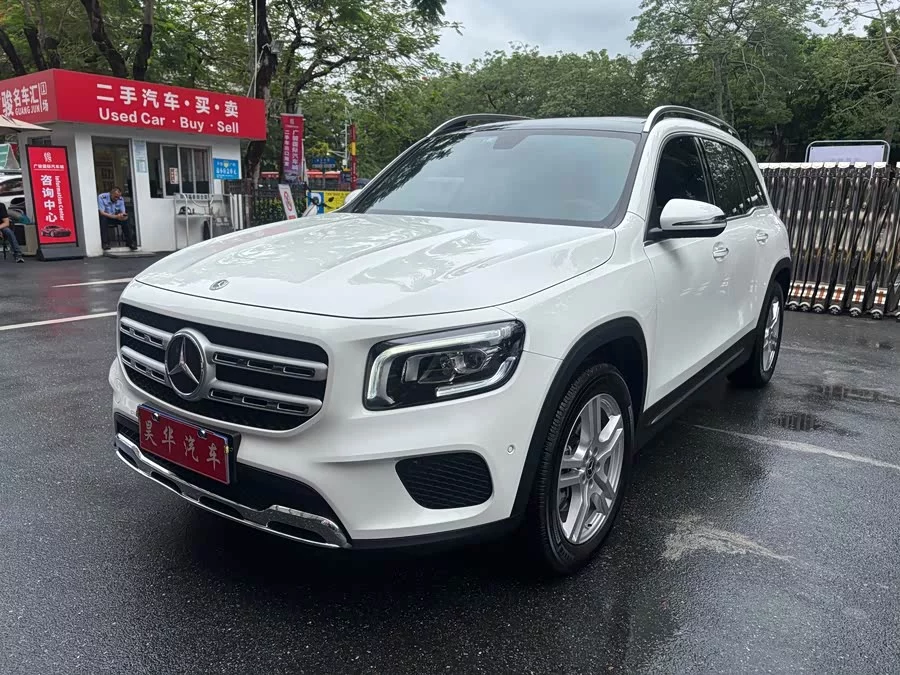Mercedes Benz GLB