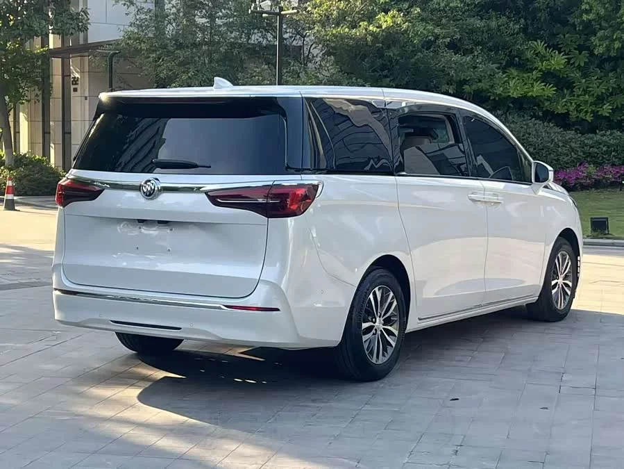 Buick GL8