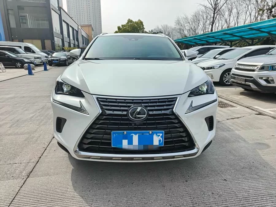 Lexus NX