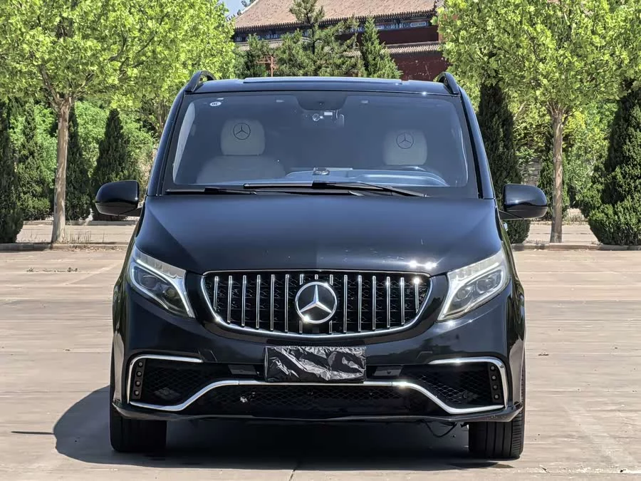 Mercedes Benz Vito