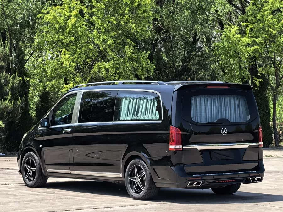 Mercedes Benz Vito