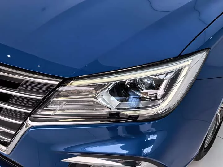 Roewe i5
