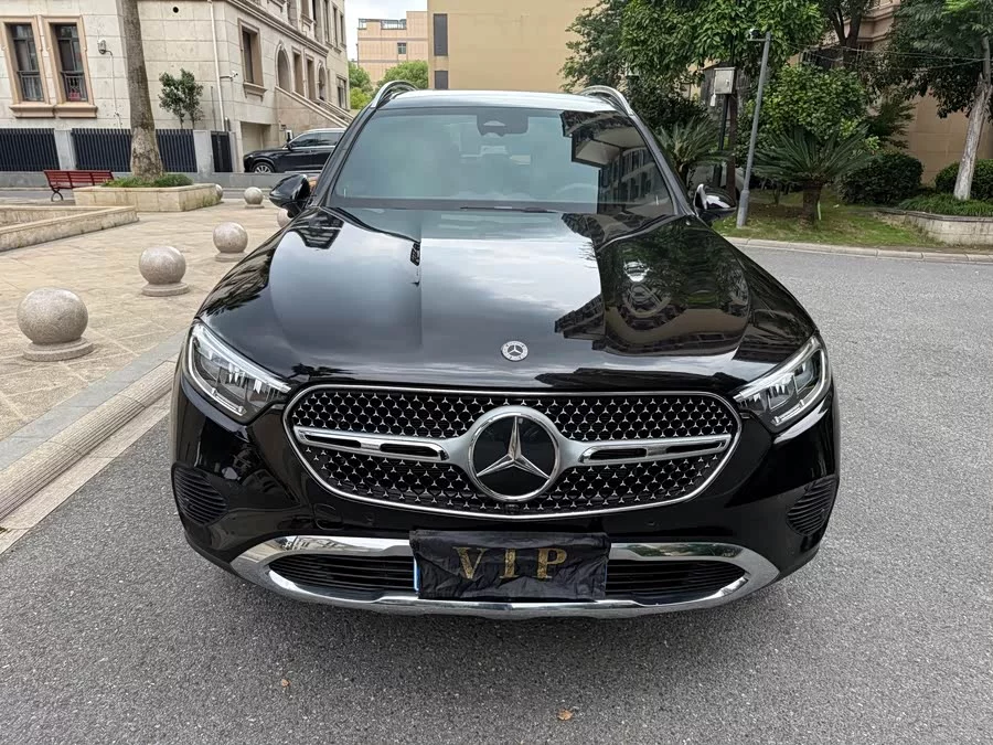 Mercedes Benz GLC