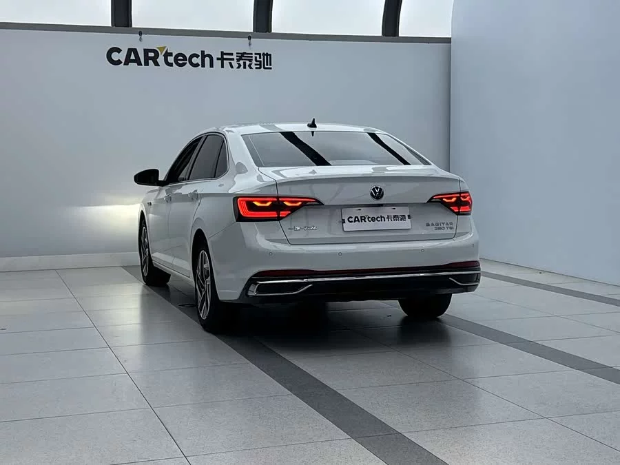 Volkswagen Sagitar