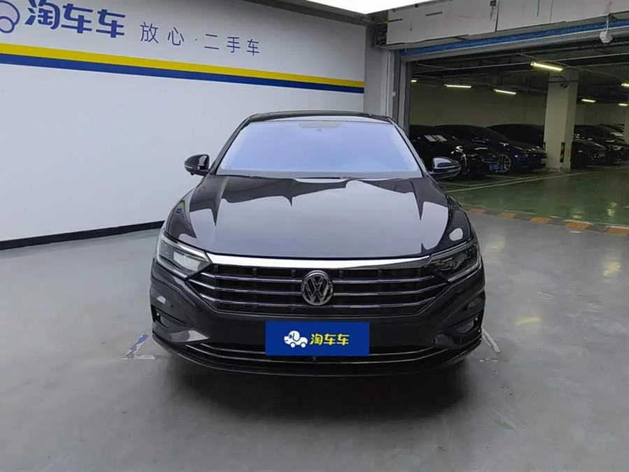 Volkswagen Sagitar