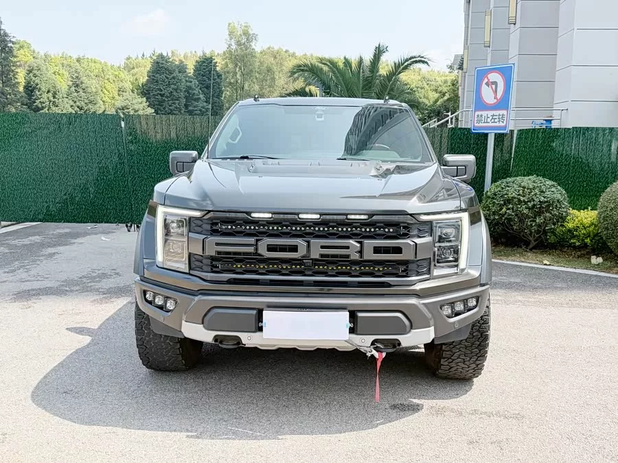 Ford F-150 Raptor