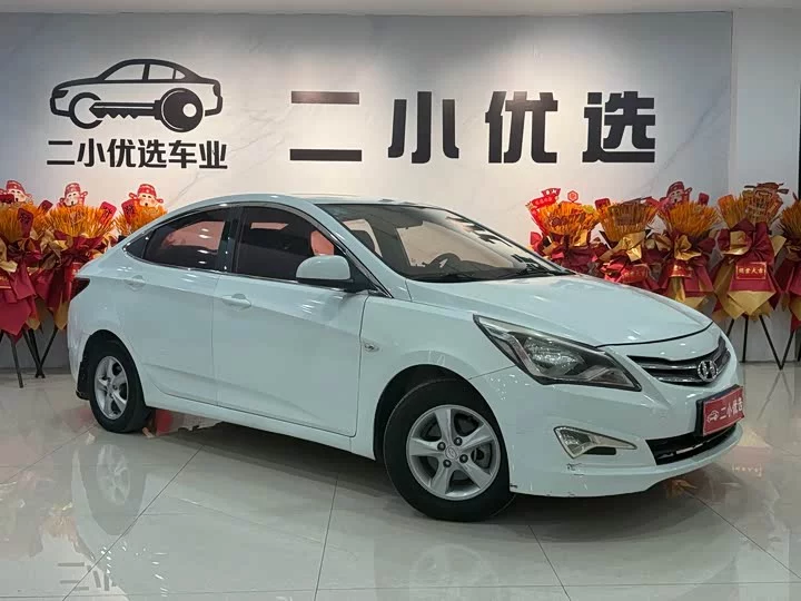 Hyundai Rena