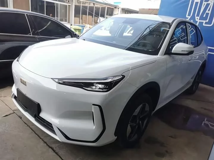 Geely Galaxy E5