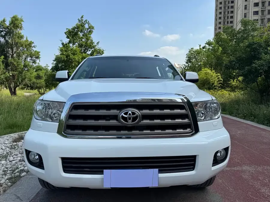 Toyota Sequoia
