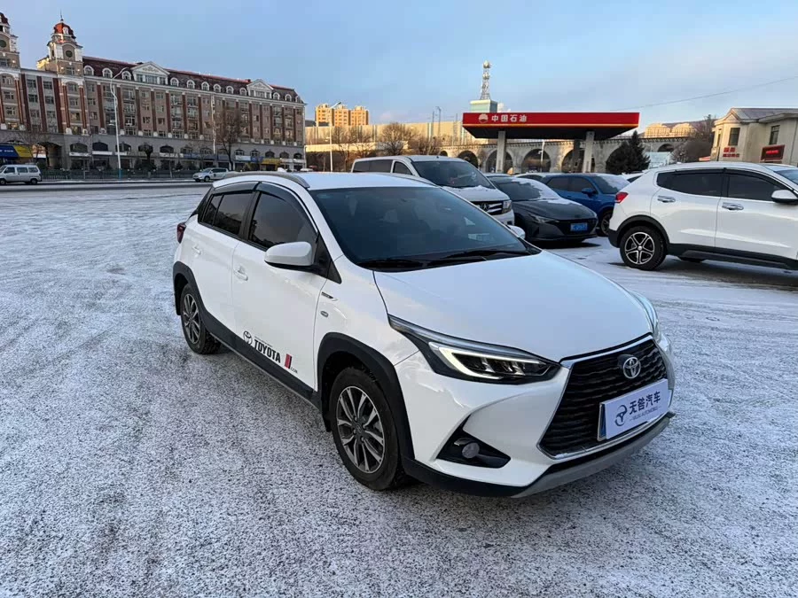 Toyota YARiS L