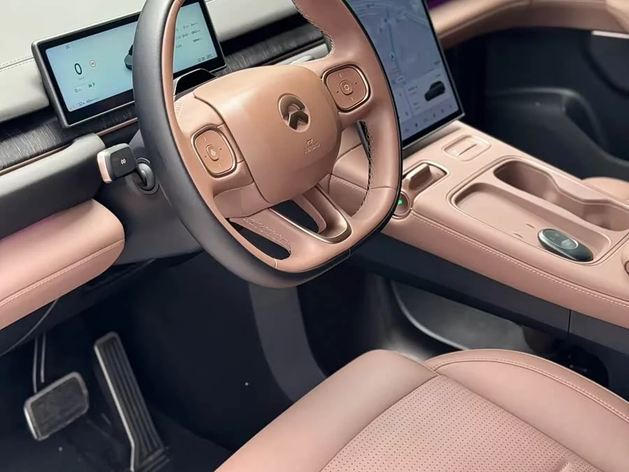 NIO ES6