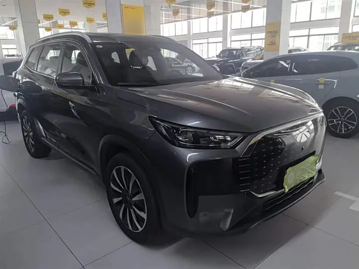 Chery Fengyun T8