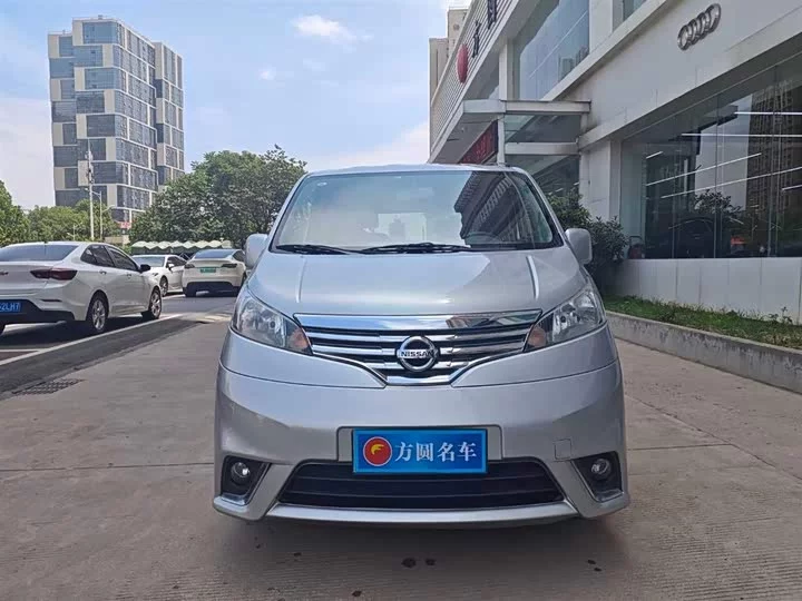 Nissan NV200