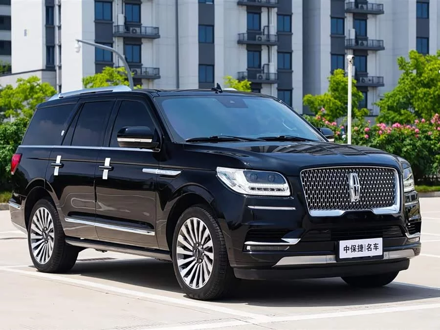 Lincoln Navigator