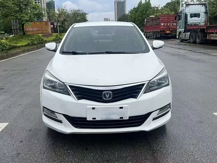 Changan Yuexiang V7
