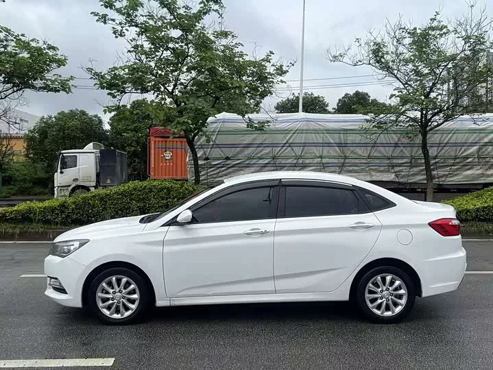 Changan Yuexiang V7