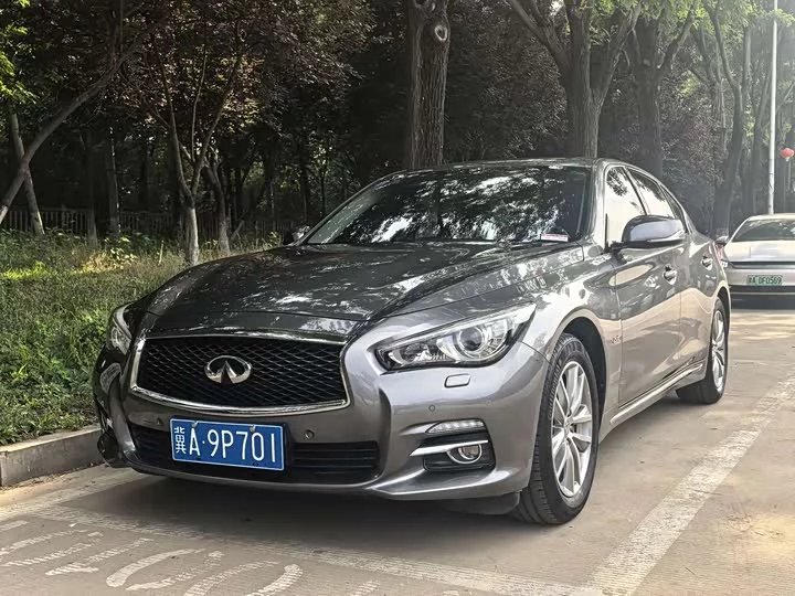 Infiniti Q50L