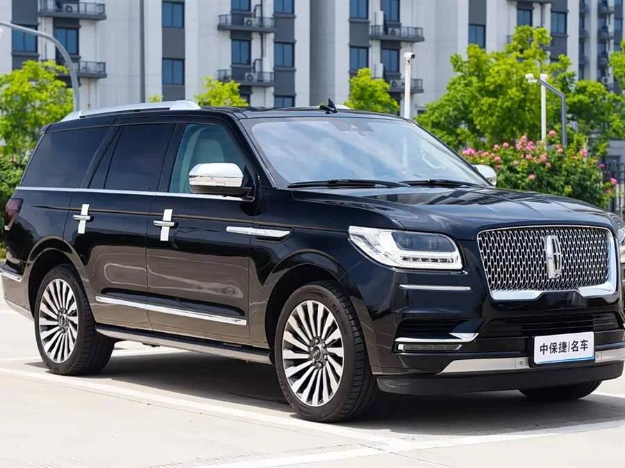 Lincoln Navigator
