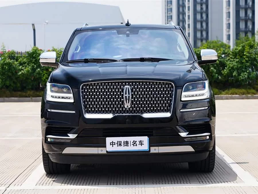 Lincoln Navigator
