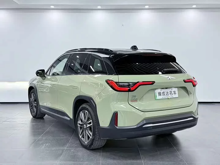 NIO ES6