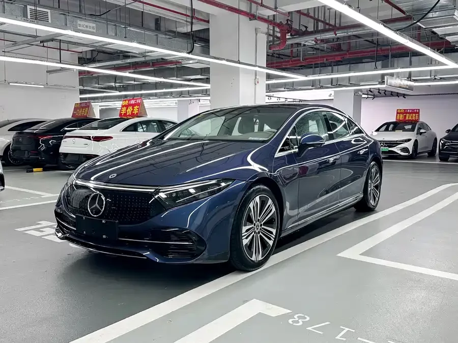 Mercedes Benz EQS