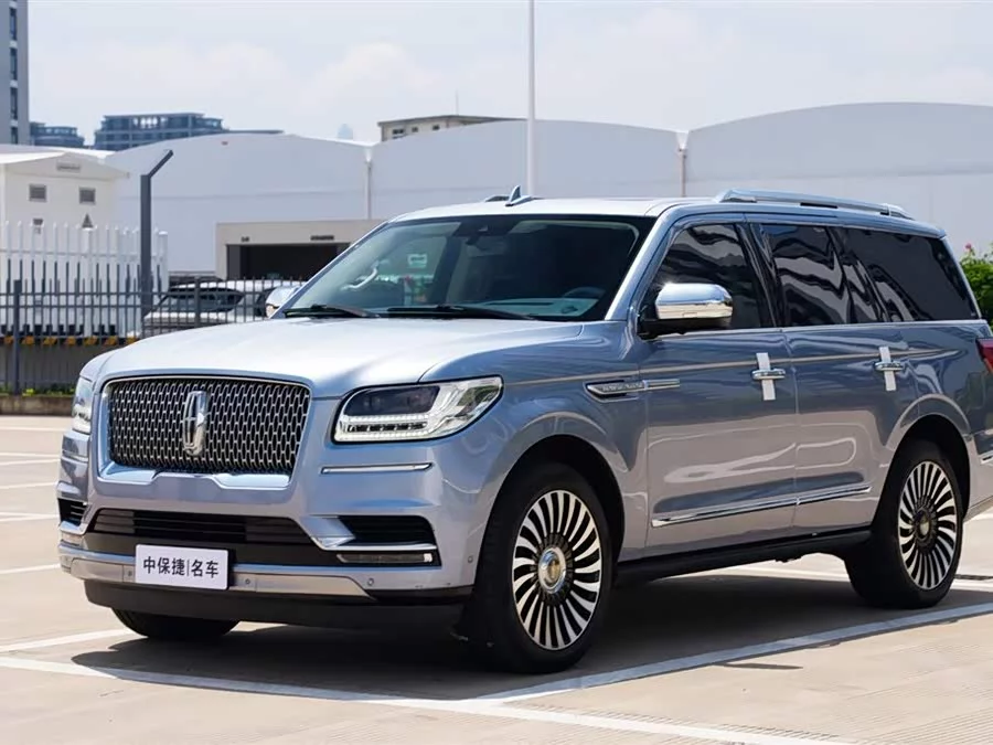 Lincoln Navigator