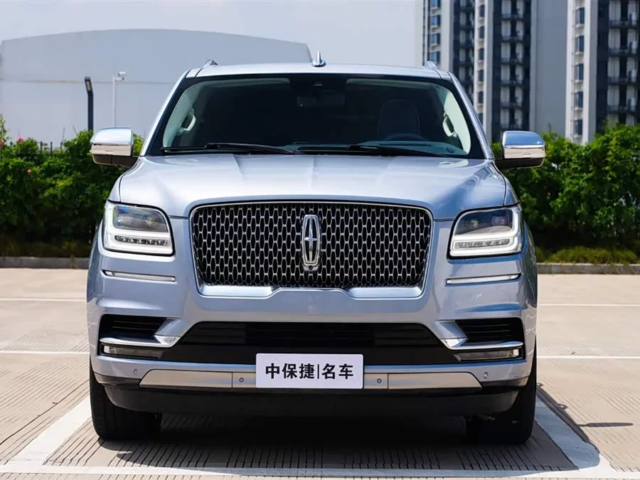 Lincoln Navigator
