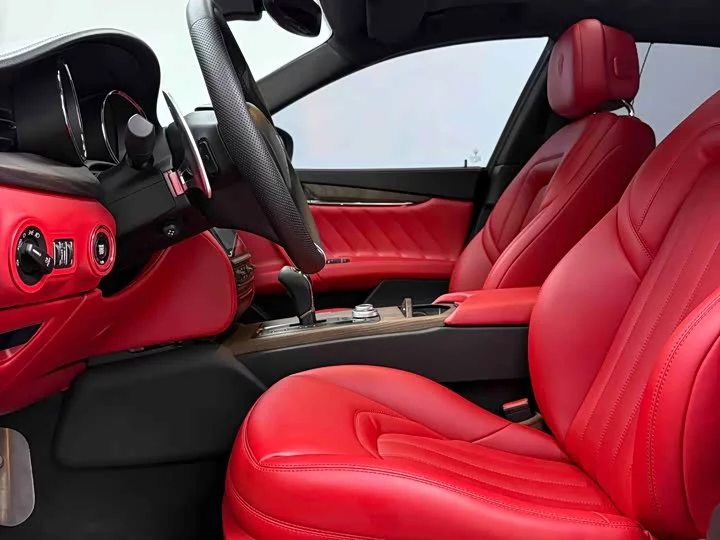 Maserati President