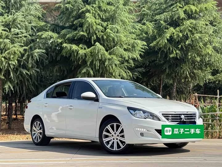 Peugeot 408