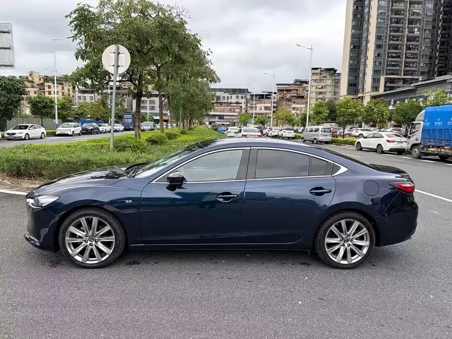 Mazda Atenza