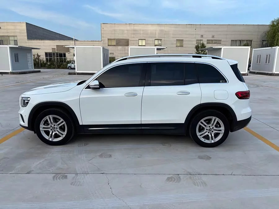 Mercedes Benz GLB