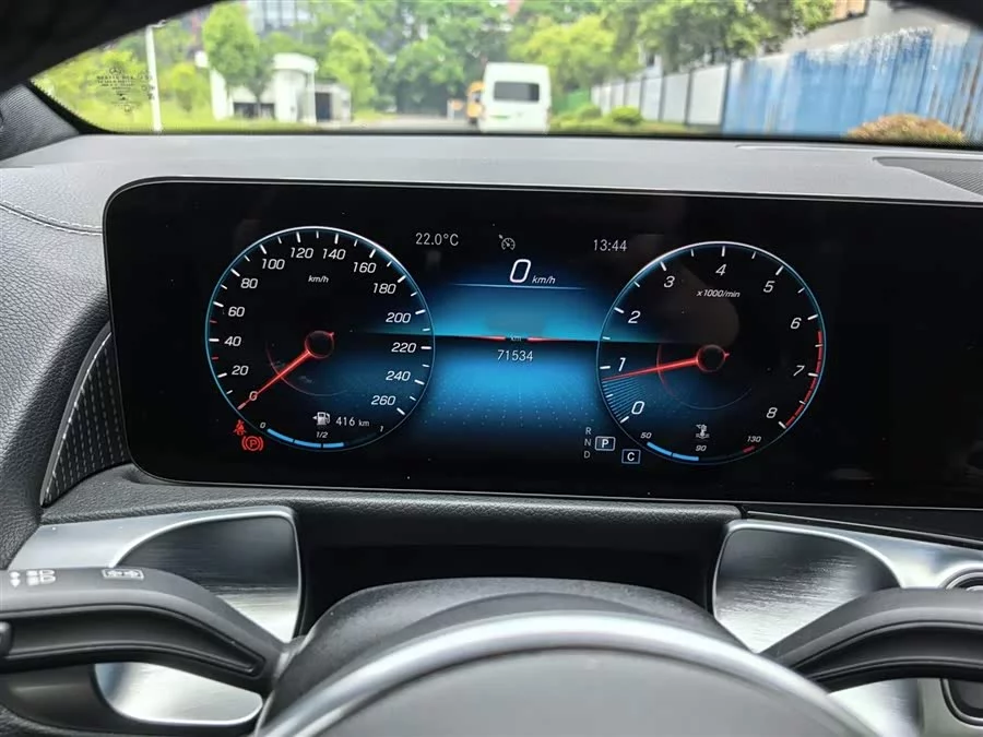 Mercedes Benz GLB
