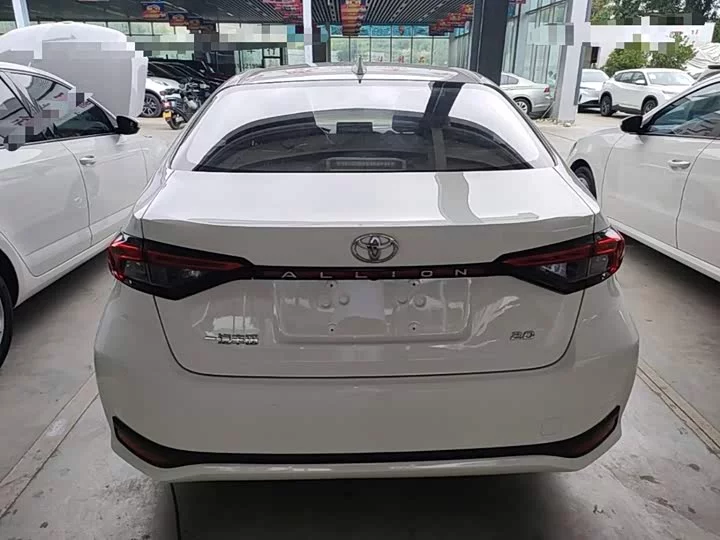 Toyota Asiatic lion