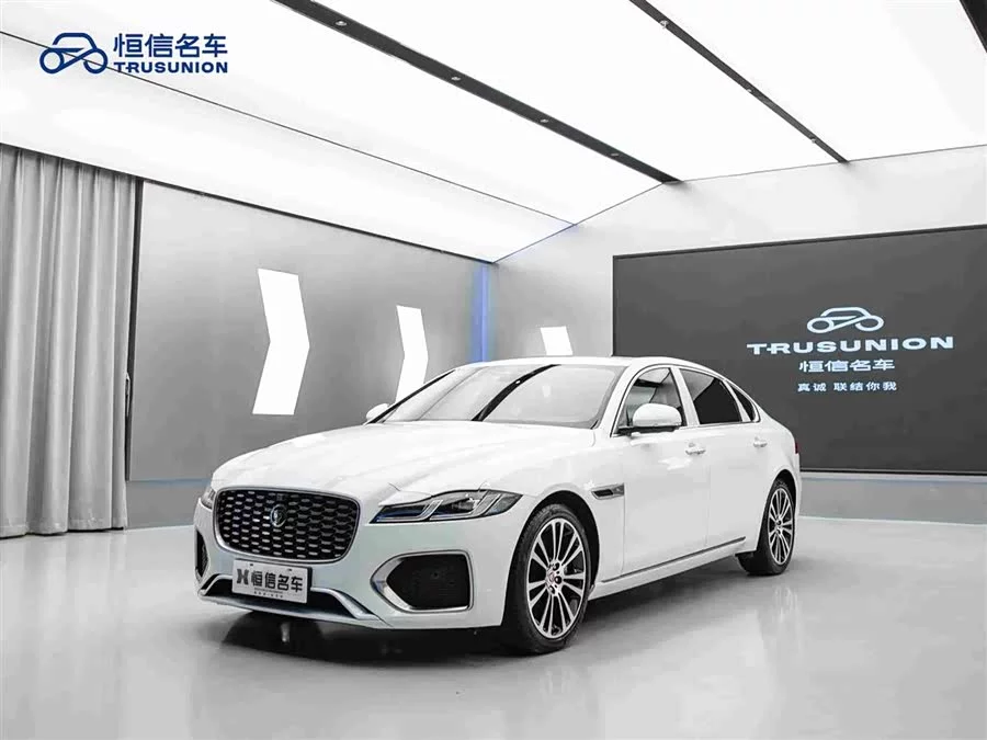 Jaguar XFL